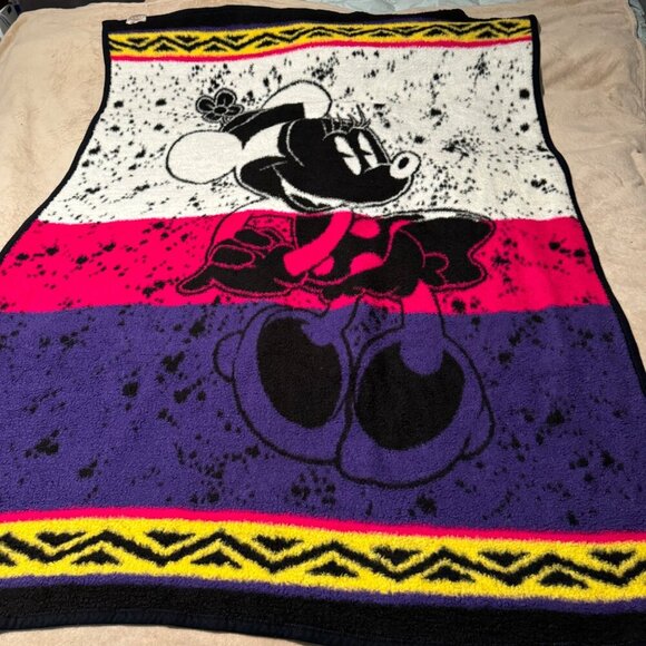 VINTAGE BIEDERLACK MINNIE MOUSE BLANKET pink purple black THROW DISNEY 52” x  68 - Picture 6 of 11